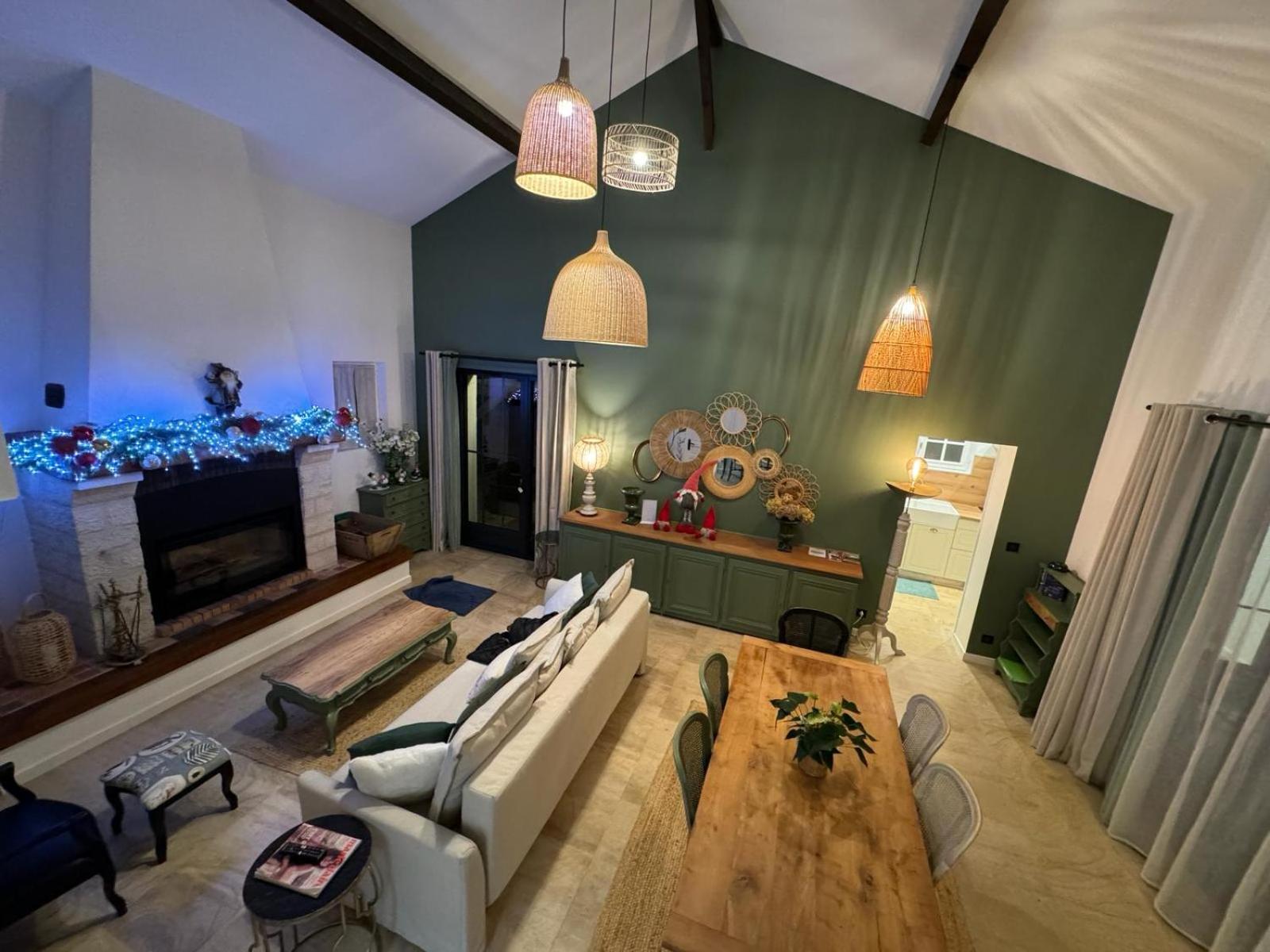 La Plaine De L'angelus Bed & Breakfast 4*